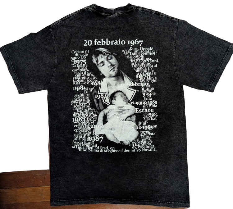 Kurt Cobain "20 Febbraio 1967" Italian Biography Acid Wash T-Shirt – Charcoal